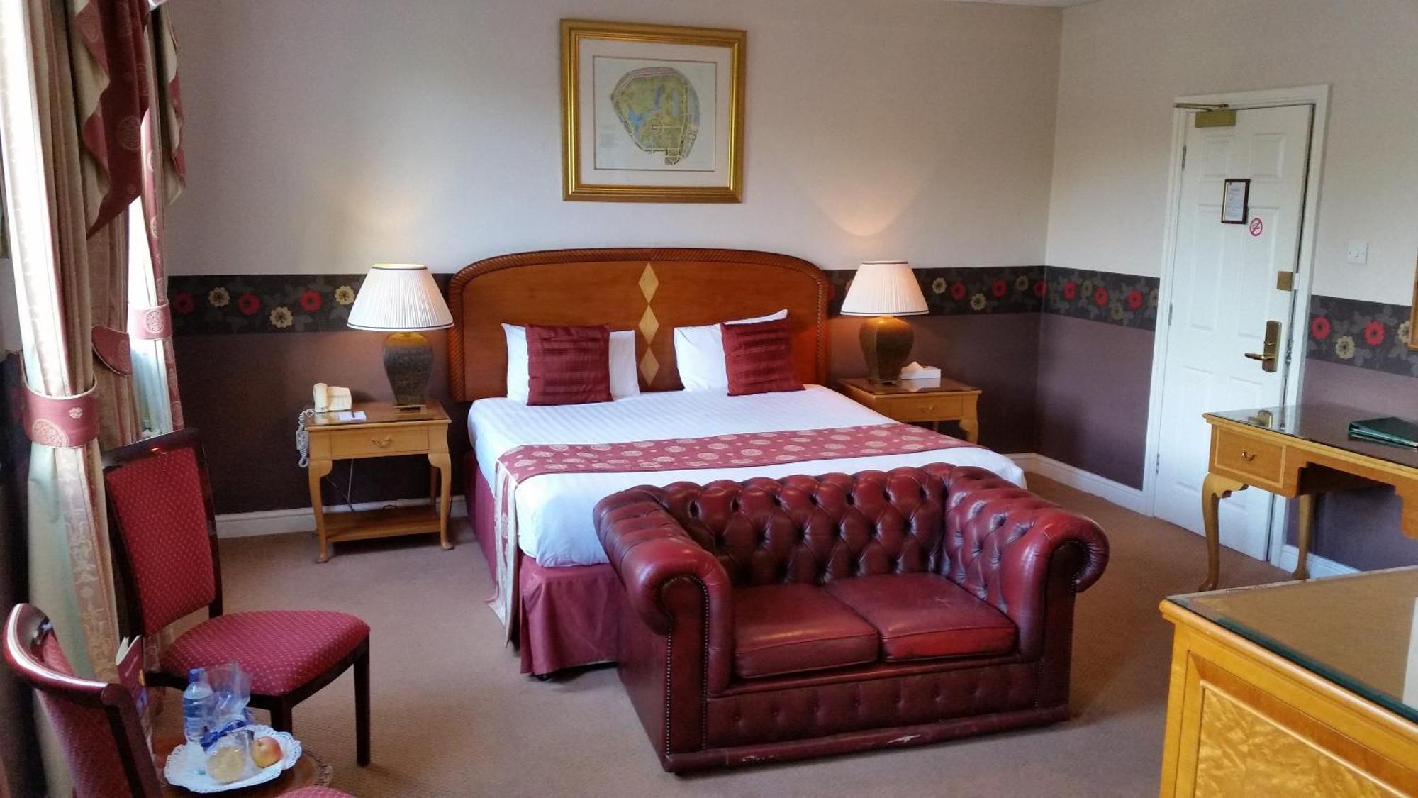 Haughton Hall Hotel & Leisure Club Телфорд Екстериор снимка
